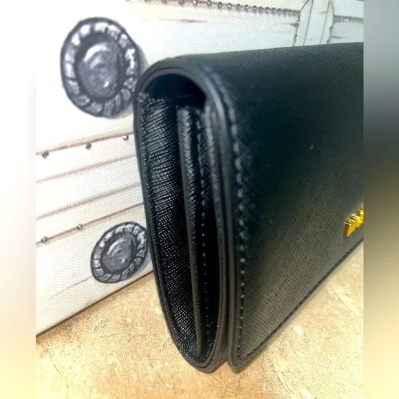 Michael Kors Jet Set Travel Carryall Saffiano Leather Wallet, Black - Picture 2 of 11